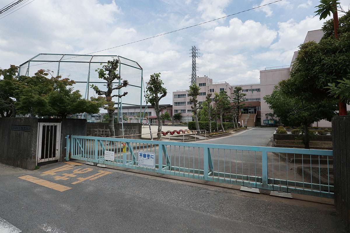 宮本小学校/徒歩3分