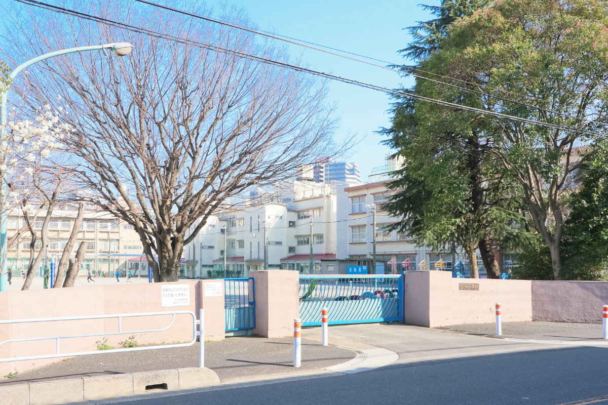 飯仲小学校/徒歩7分 飯仲小学校/徒歩7分