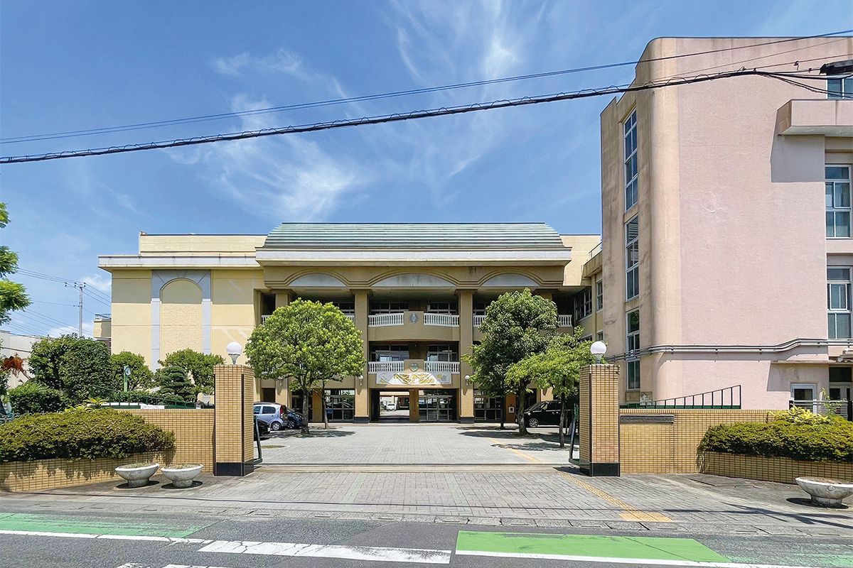 越ヶ谷小学校/徒歩5分 越ヶ谷小学校/徒歩5分