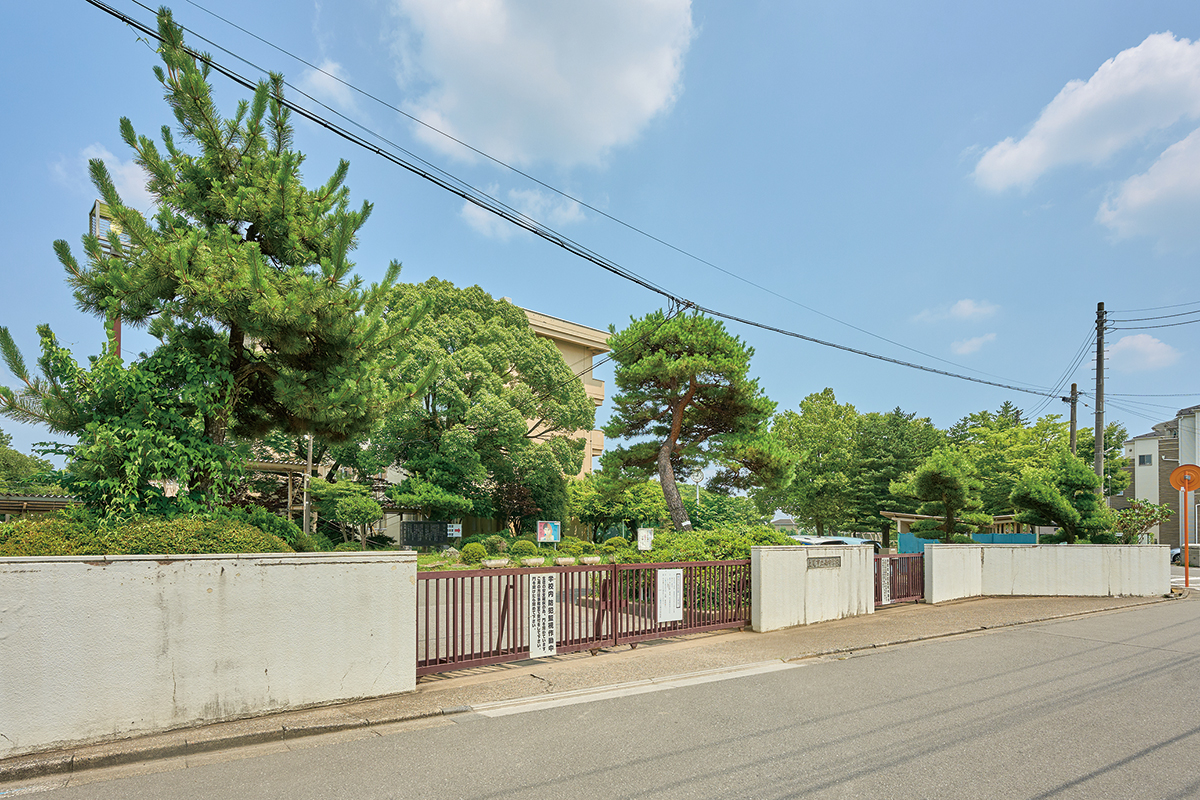 上尾市立南中学校/徒歩9分 上尾市立南中学校/徒歩9分