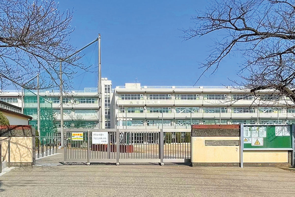 笹目中学校/徒歩7分 笹目中学校/徒歩7分