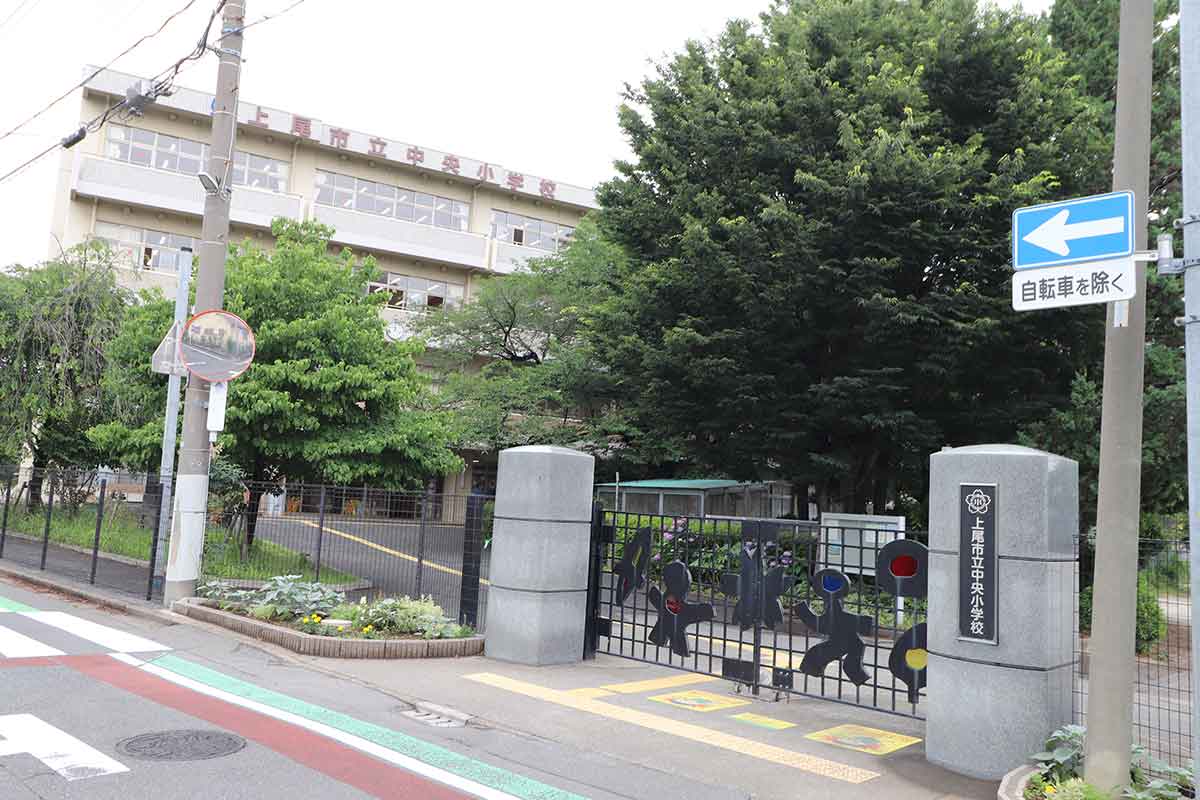 中央小学校/徒歩10分 中央小学校/徒歩10分