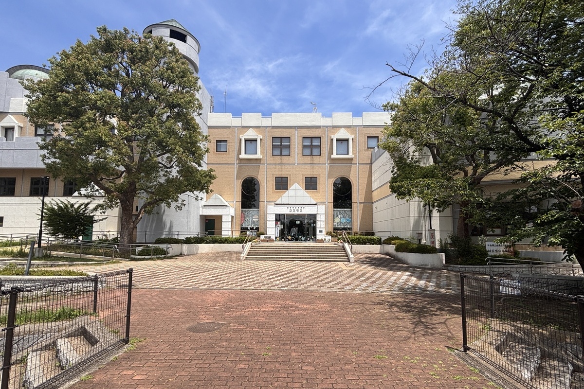 越谷市立児童館コスモス